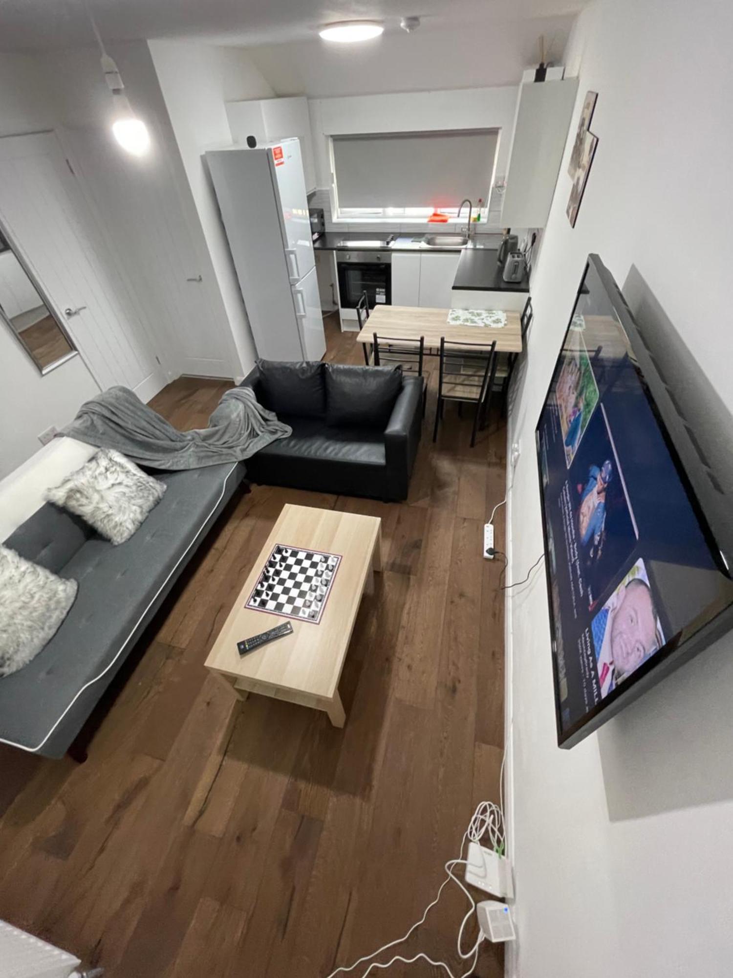 Apartament Two Bedroom Central Location Modern Flat Stratford Londra